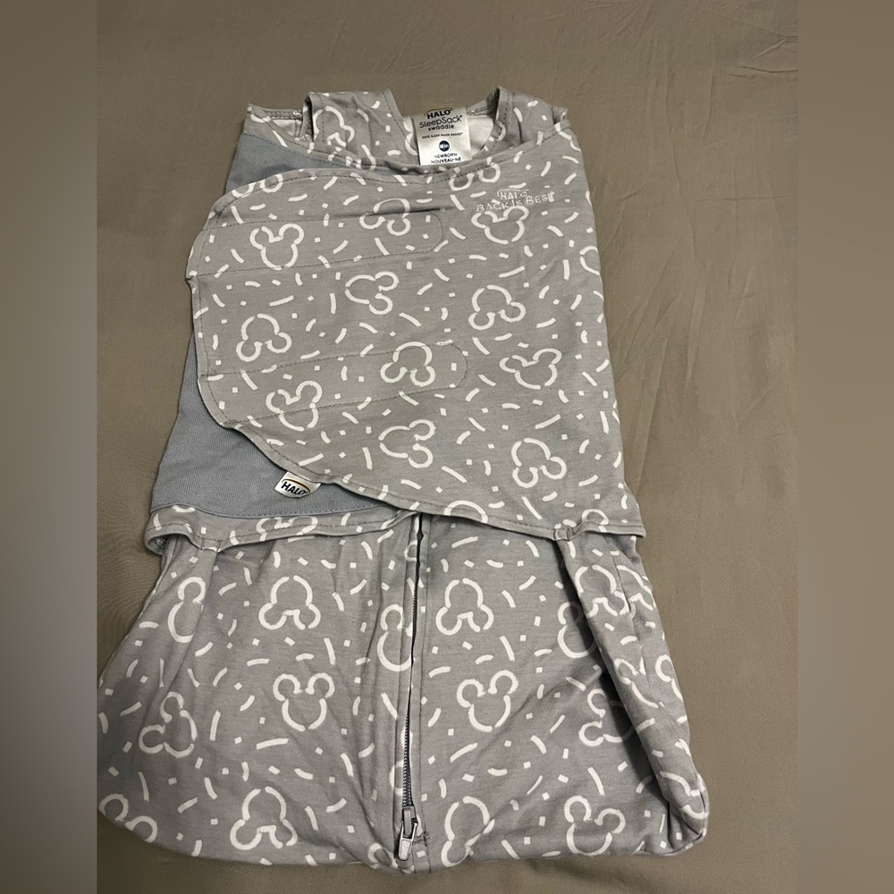 Disney Halo Sleepsack Swaddle (newborn)
